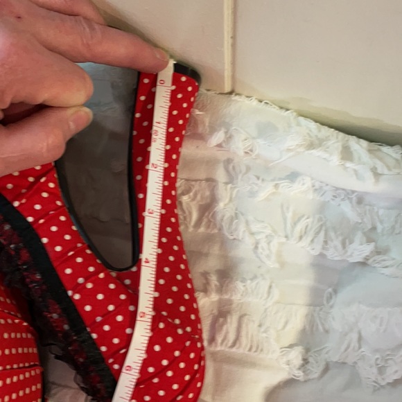 Size 8 - Super Cute Red and White Polka-dotted Platform Shoes - Picture 8 of 9